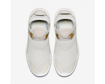 Chaussure Nike Jordan Fly '89 Pour Homme Lifestyle Beige Clair/Blanc/Infrarouge 23/Or Métallique_NO. 940267-022